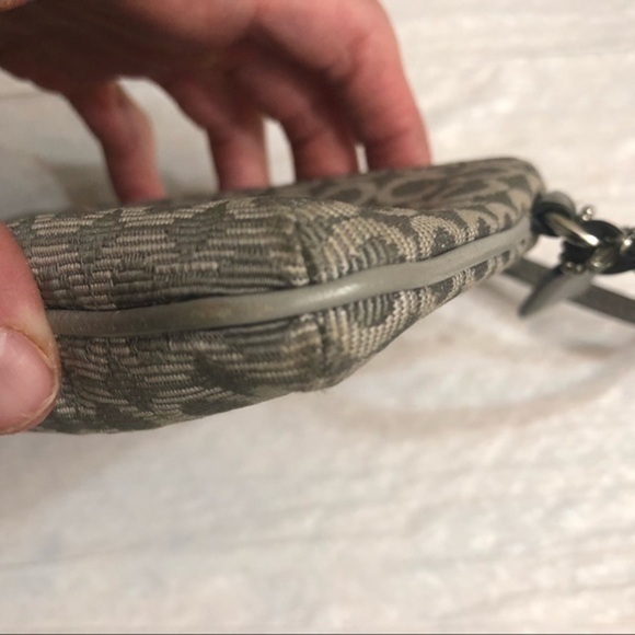 Coach gray op art signature c wristlet bag